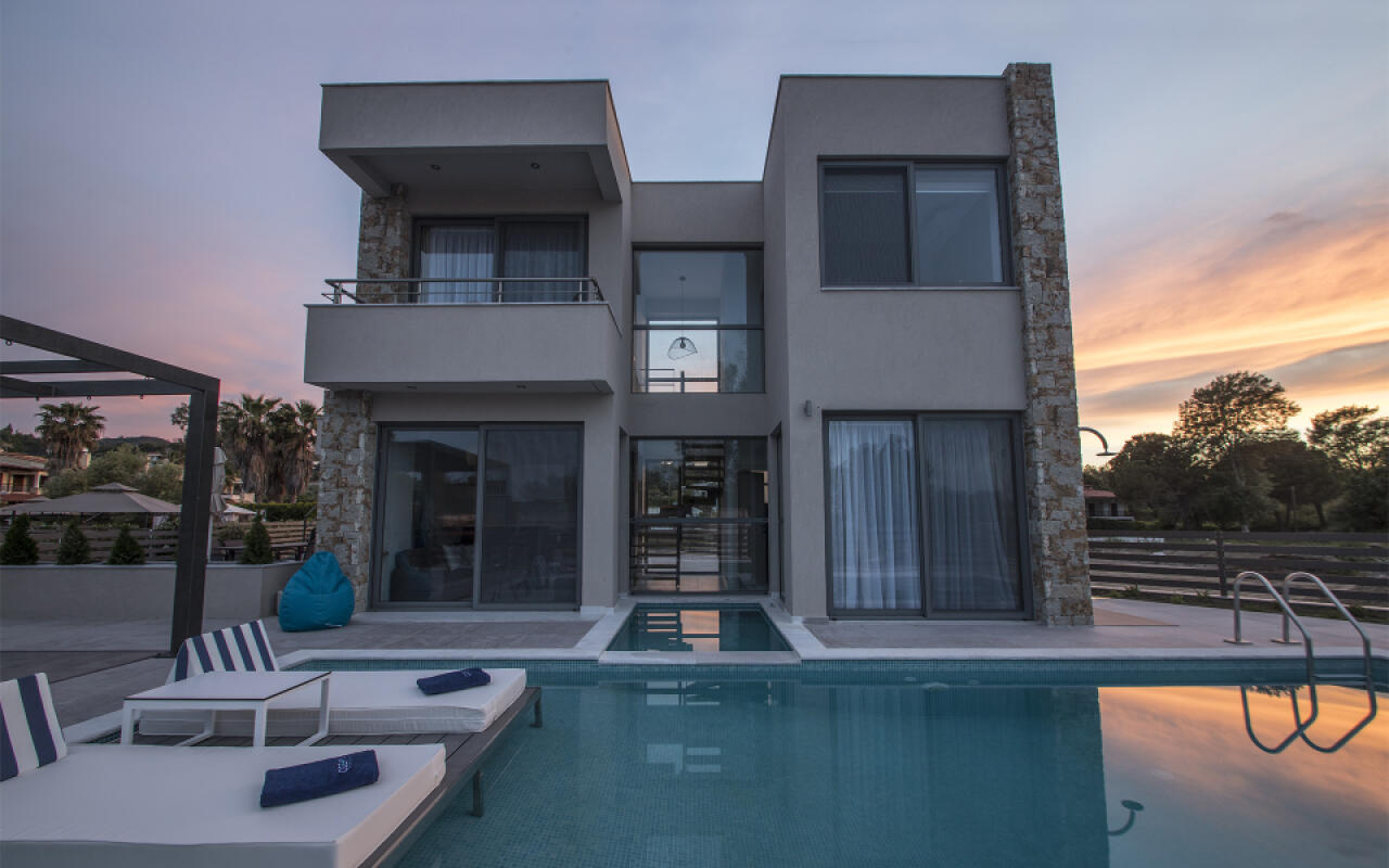 Ocean Villa Ithaca with private pool, Pefkohori