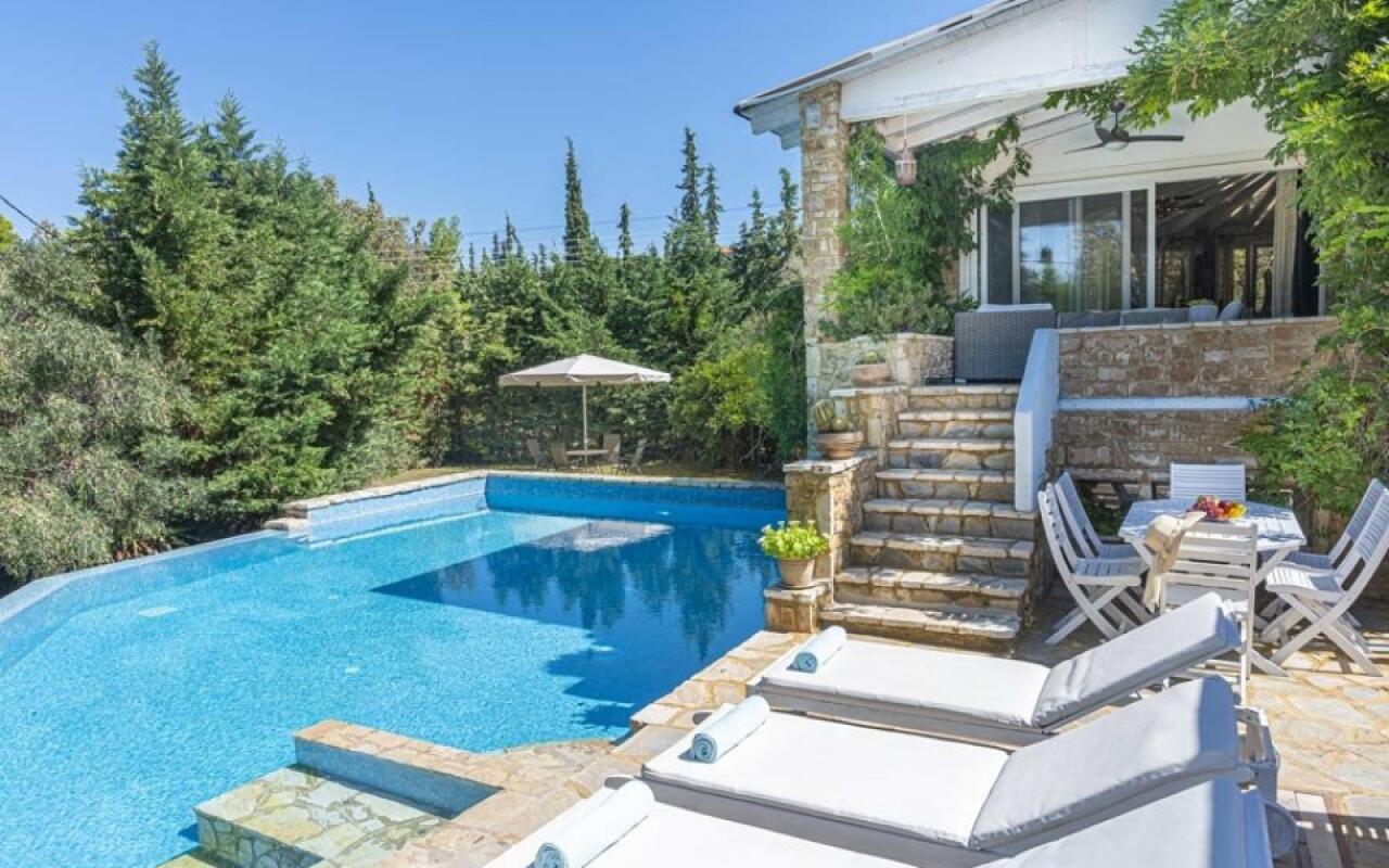 Maria Elena Villas Executive Villa Daphne, Akti Elias